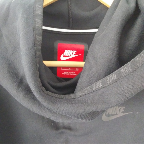 Nike TechFit Black Turtleneck Sweatshirt - Picture 4 of 4